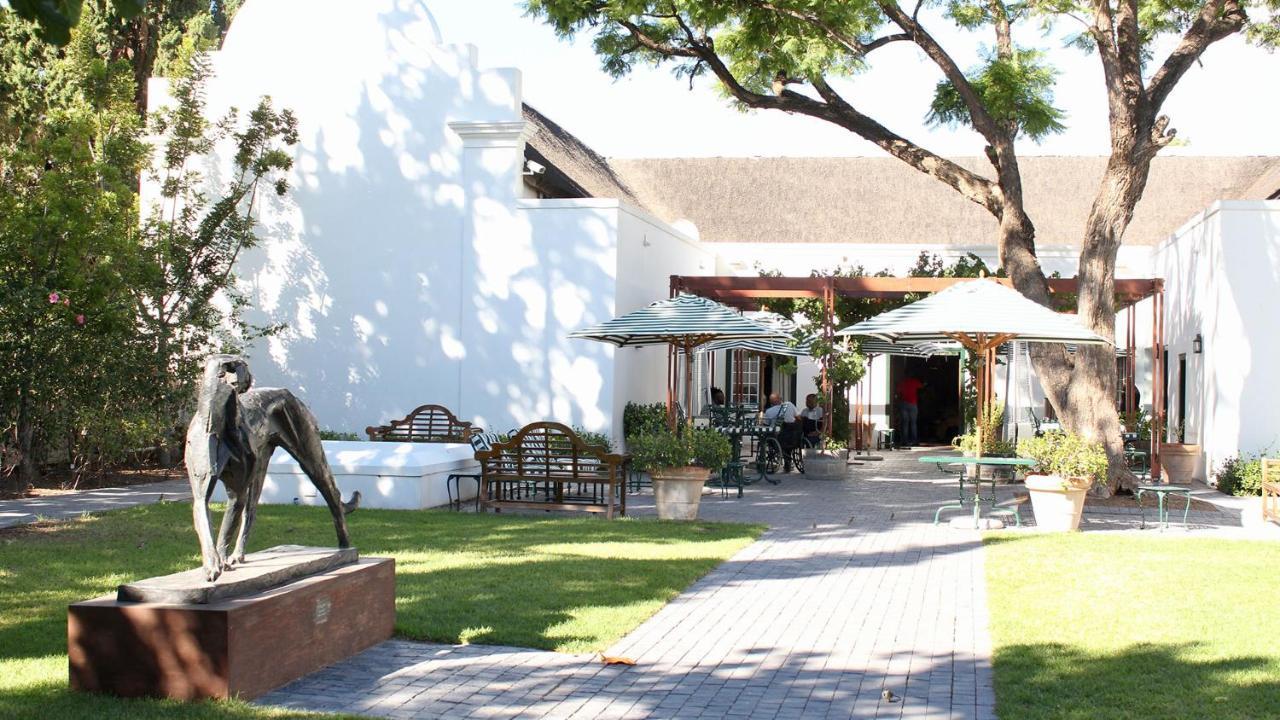 드로스티 호텔 Graaff-Reinet 외부 사진 The restaurant at the Stellenbosch University Faculty of Art